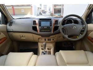 Toyota Fortuner 3.0 (ปี 2010) V SUV AT รูปที่ 5